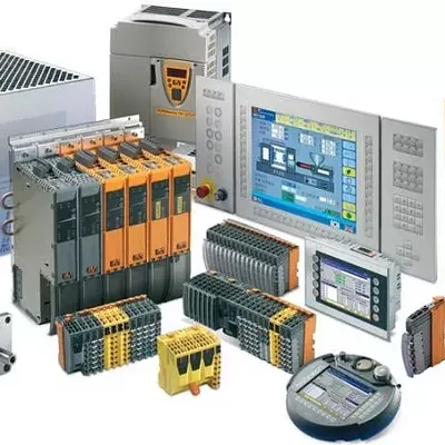 ПреобразователЬ частоты Lenze