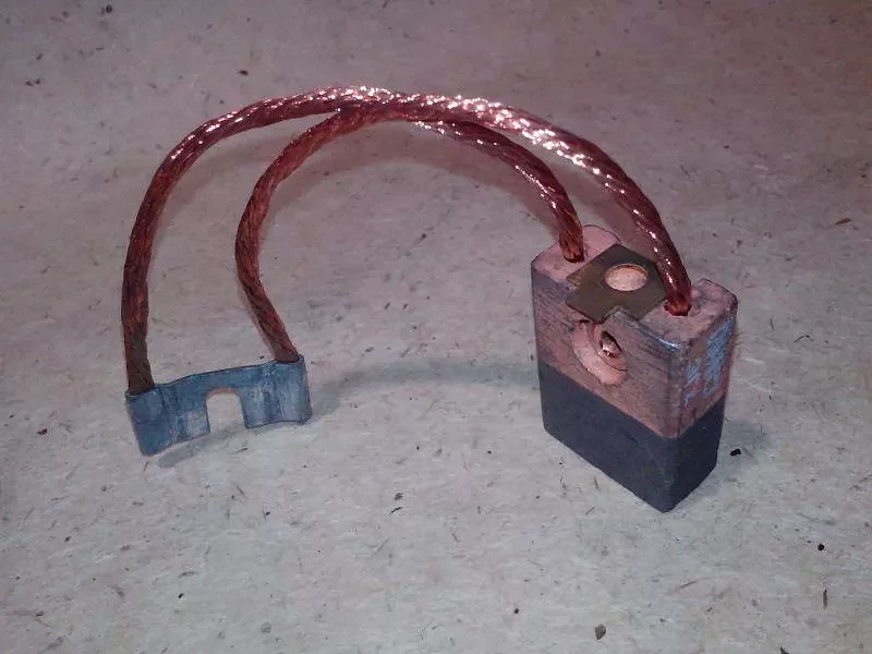 Щетка ЭГ 12,5х25х32 L100, К1-3, ЭГ4, НК2