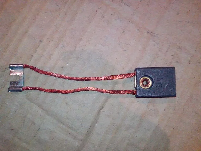 Щетка ЭГ 12,5х25х32 L100, К1-3, ЭГ14, НК2