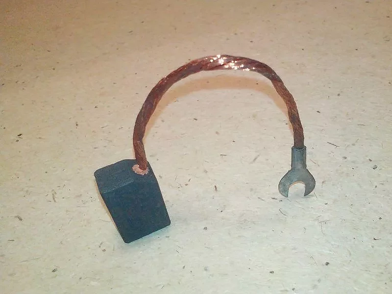 Щетка ЭГ 10х16х25 L100, К4-2, ЭГ14