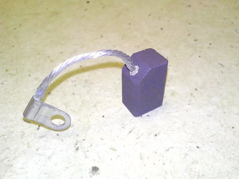 Щетка ЭГ 10х12,5х21 L50, 6ФГ1-2,5, К4-2, ЭГ8Т