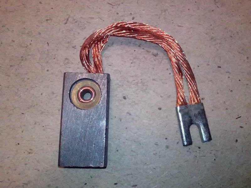Щетка МГ 12,5х25х50 L110, К1-2, МГ заклепка