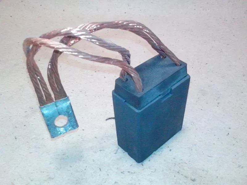 Щетка ЭГ 25х50х64 L130, К1-8, ЭГ2А, НК6 Разрезная