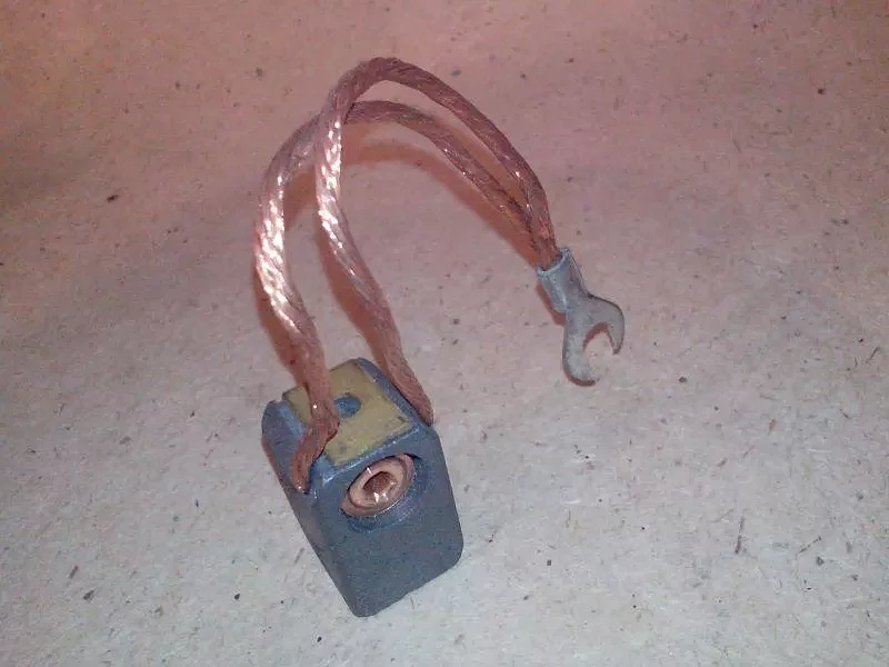 Щетка ЭГ 20х20х32 L112, К6-3, 7В2-6, ЭГ4, НК1