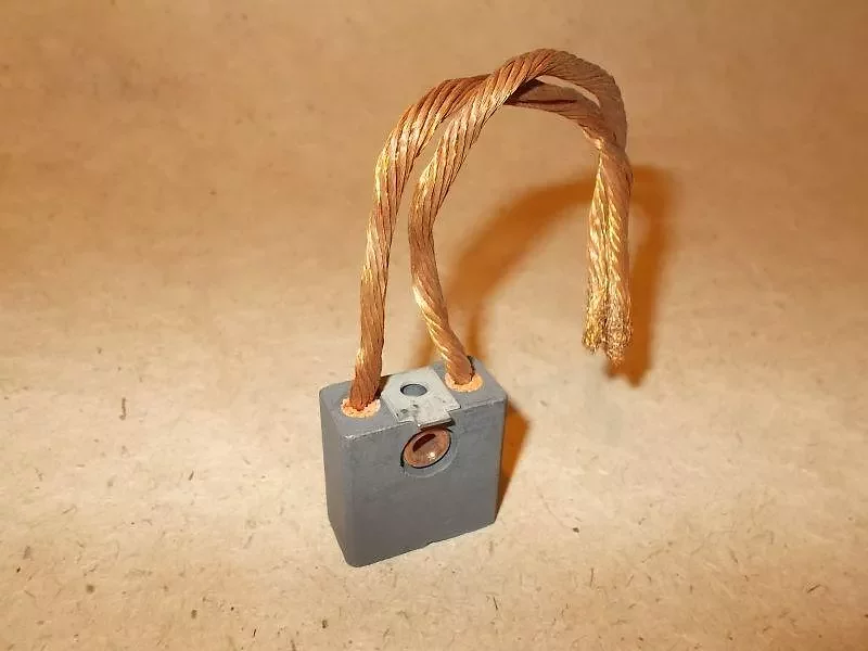 Щетка ЭГ 16х32х32 L130, К1-3, ЭГ2А, НК2 (без наконечника)