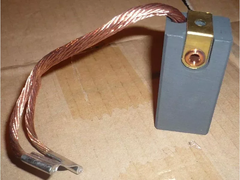 Щетка ЭГ 22х30х60 L125, 6П2-6, К1-2, ЭГ14, НК1