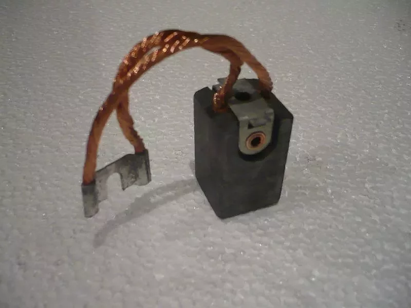 Щетка ЭГ 25х25х40 L100, К1-3, ЭГ14, НК5