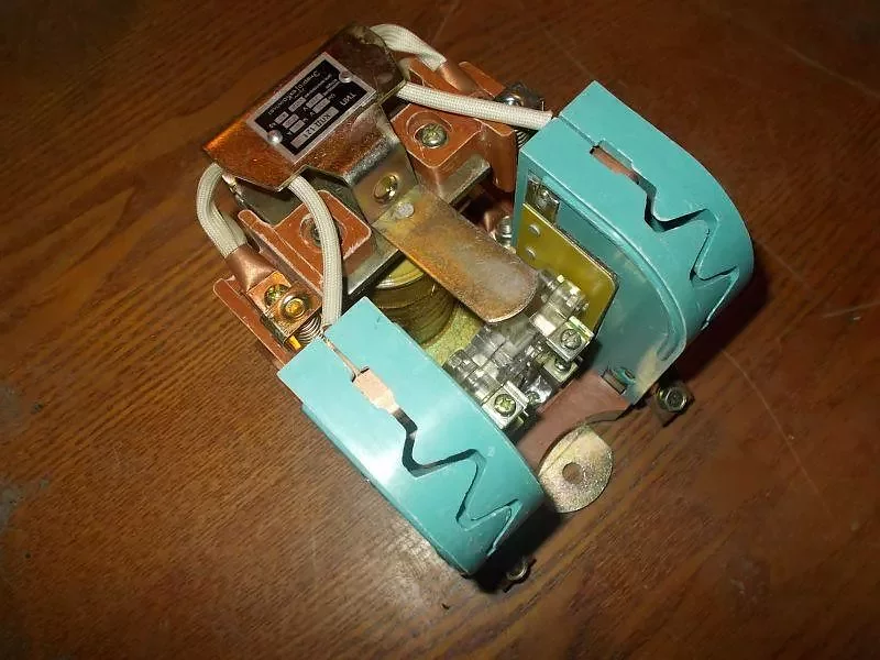 Контактор КПД 121ЕУ2 63А Iк-220В
