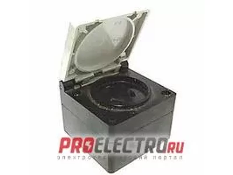 Розетка сетевая с кр.3хп. IP43