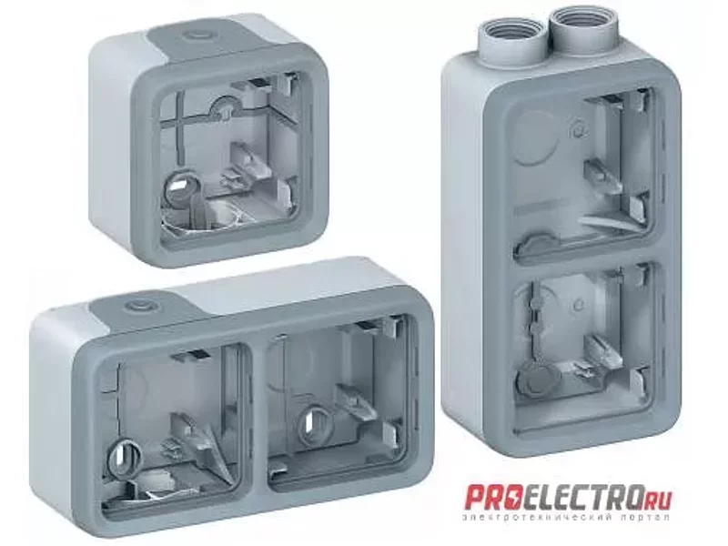 Коробка монтажная накладная Plexo IP55 2 поста, вертикальная, белый | арт. 69691