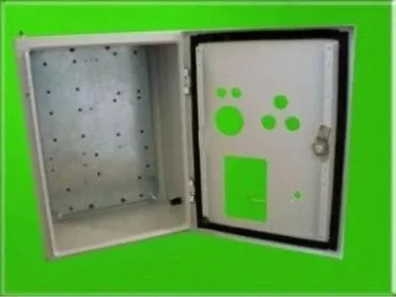 Ящик навесной с монтажной панелью
600*1000*250
(ширина*высота*глубина) IP 54