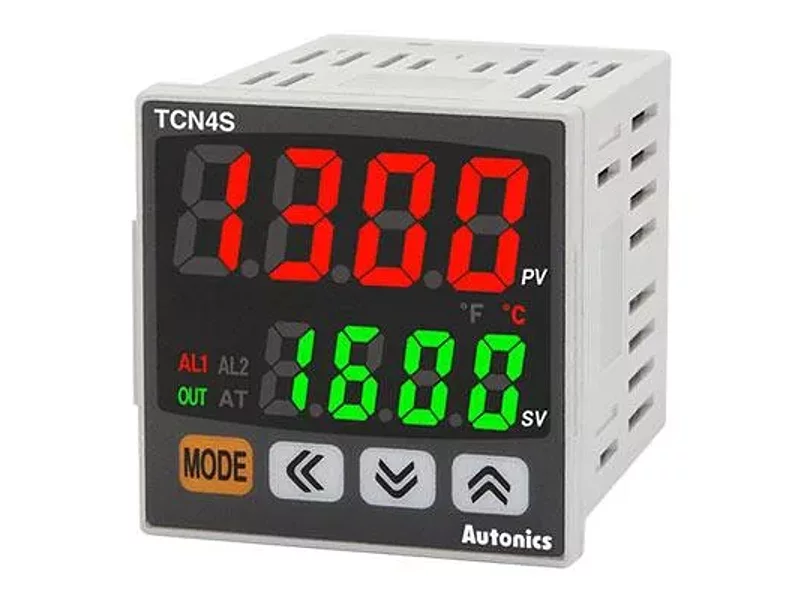 TCN4S-24R Температурный контроллер, 100-240VAC, A1500001033