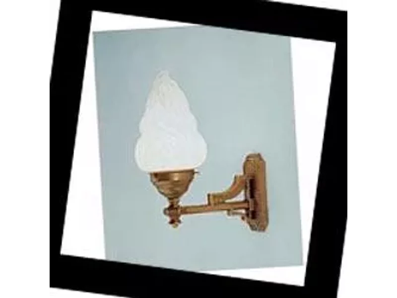 A84 84-170opb Berliner Messinglampen, Бра