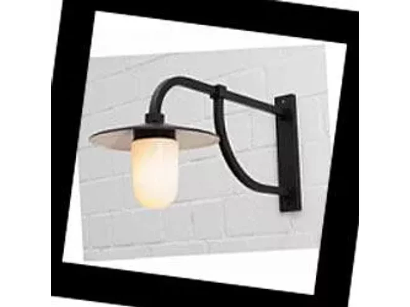 AA00 AA002-210opSZ Berliner Messinglampen, Бра