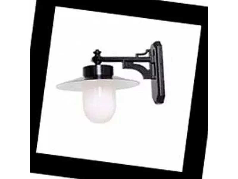 AA00 AA003-210opSZ Berliner Messinglampen, Бра