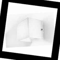 4878 Gluèd Linea Light, Бра